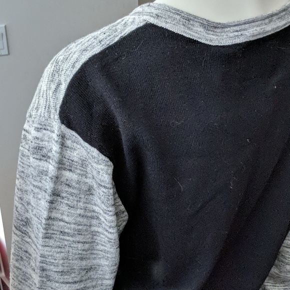 GUESS Men's Longsleeve Casual Sweater - Picture 2 of 6